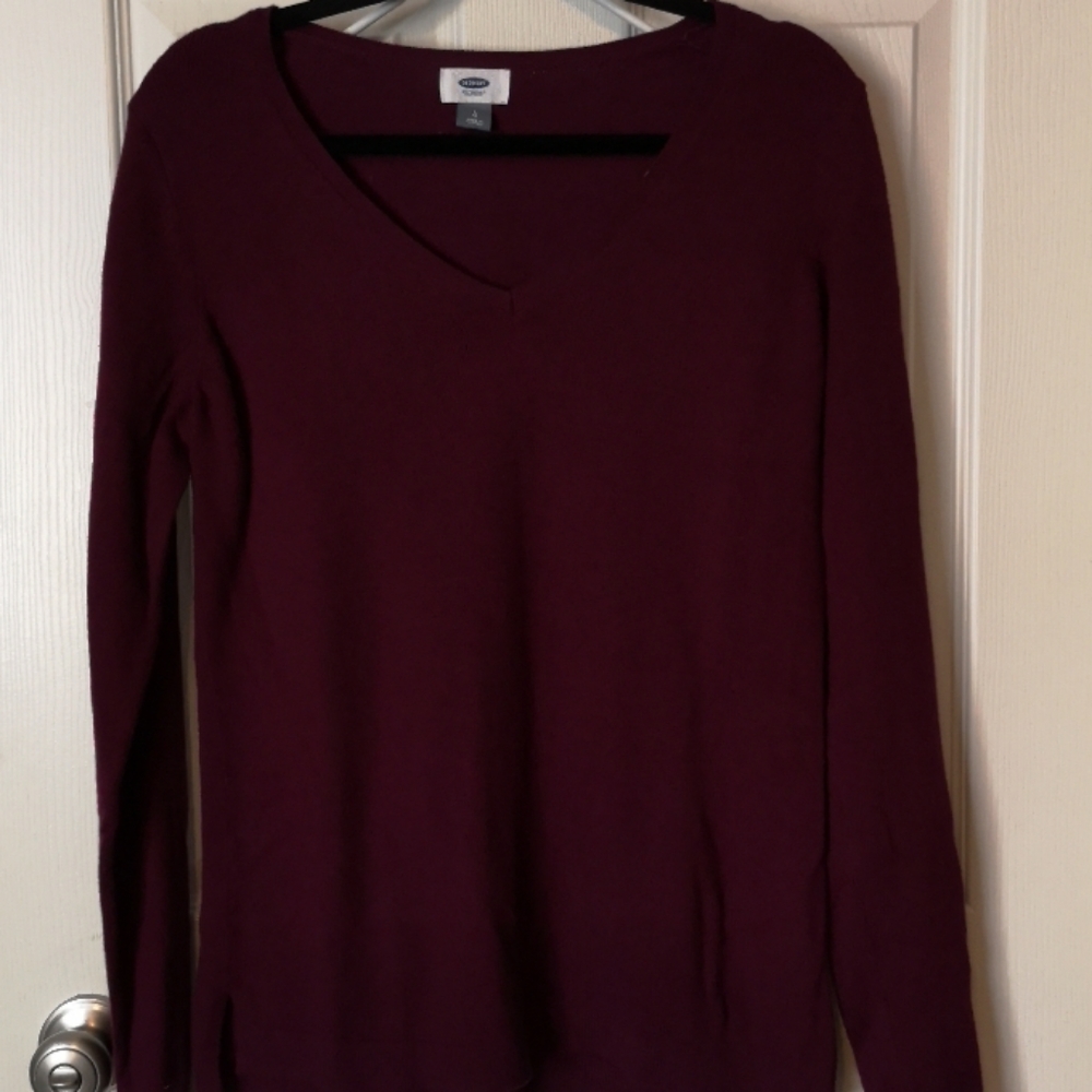 Old Navy plum sweater